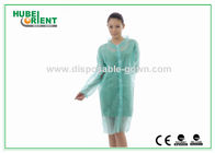 Green Tyvek Disposable Lab Coats With Nylon Fastener Tape Closure For Prevent Dust