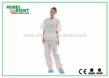 Breathable 45gsm SMS Medical Disposable Pajamas With Shirt And Trousers For Hospital Use