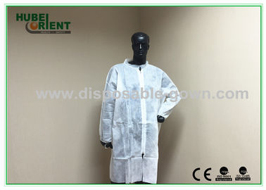 General Disposable Medical Lab Coat Waterproof For Doctors With Zip Closure