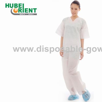 Breathable 45gsm SMS Medical Disposable Pajamas With Shirt And Trousers For Hospital Use